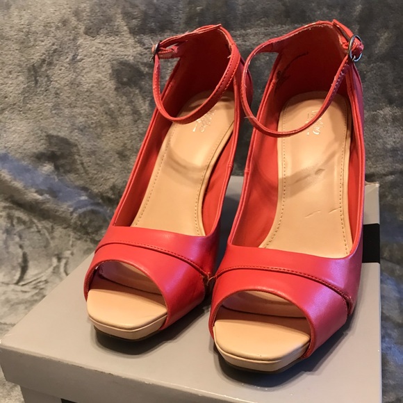SALE! Mossimo-🍑Peach Pump!🍑 - Picture 1 of 6
